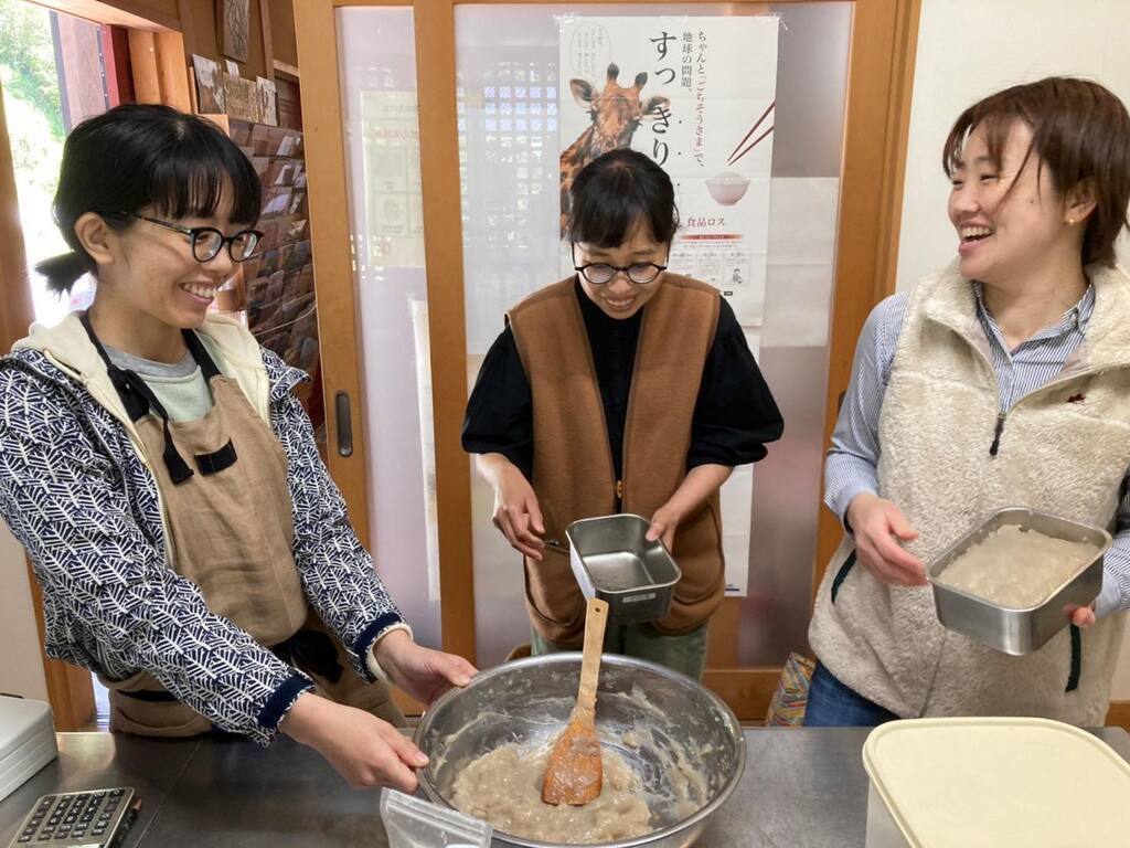 機械製造ではない手仕事の魅力！　わらでみごぼうきづくり体験交流会